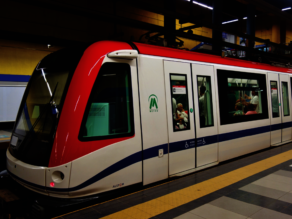 Joven pierde ojo y queda en estado de gravedad tras seguridad del metro dispararle en el rostro