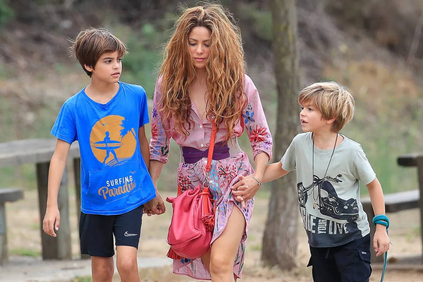 Shakira pide “no como artista sino como madre” respetar la privacidad de sus hijos