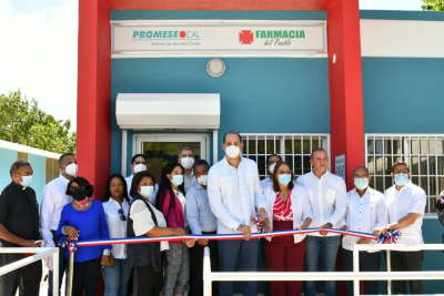 Autoridades inaugura 82 Farmacias PROMESE/CAL en el país