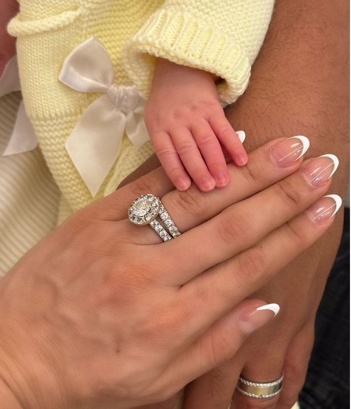 La Materialista y Eury Matos reciben a su primera hija: “Nuestra princesa  ya está con nosotros” - Informativos Teleantillas