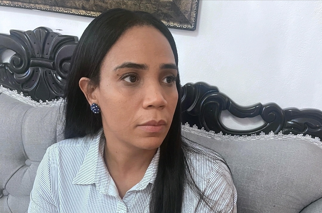 Viuda de regidor asesinado exige justicia en Monte Plata